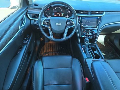 Used 2018 Cadillac XTS Luxury image 12