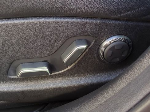 Used 2021 Genesis G80 3.5T image 7