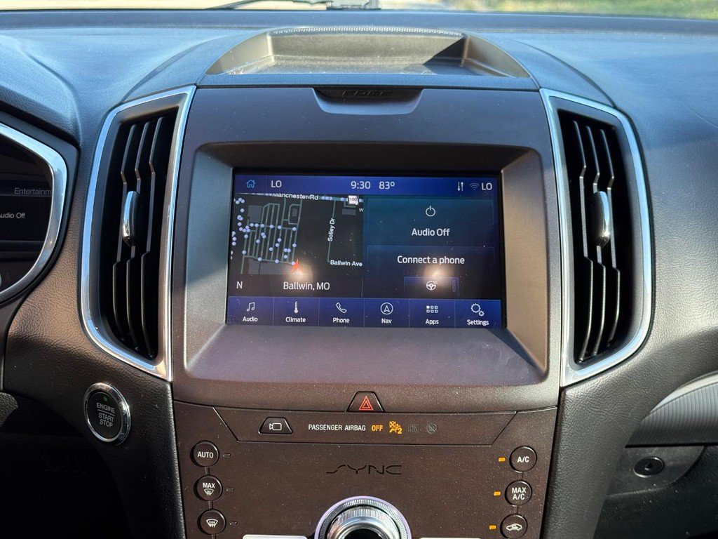 Used 2020 Ford Edge Titanium w/ Equipment Group 301A AWD/4WD image 12