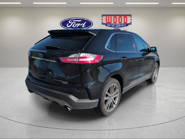 Used 2019 Ford Edge Titanium w/ Cold Weather Package AWD/4WD image 3