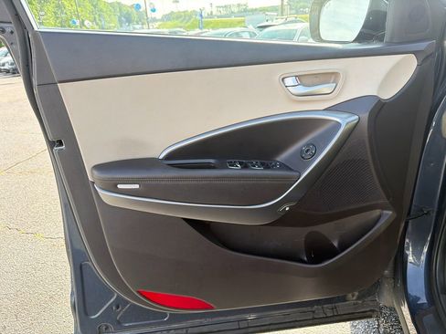 Used 2017 Hyundai Santa Fe Sport FWD image 10