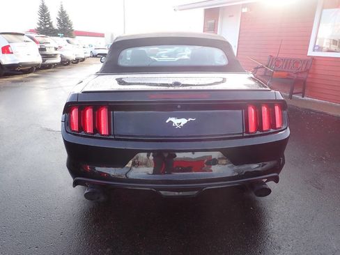 Used 2016 Ford Mustang Premium image 5