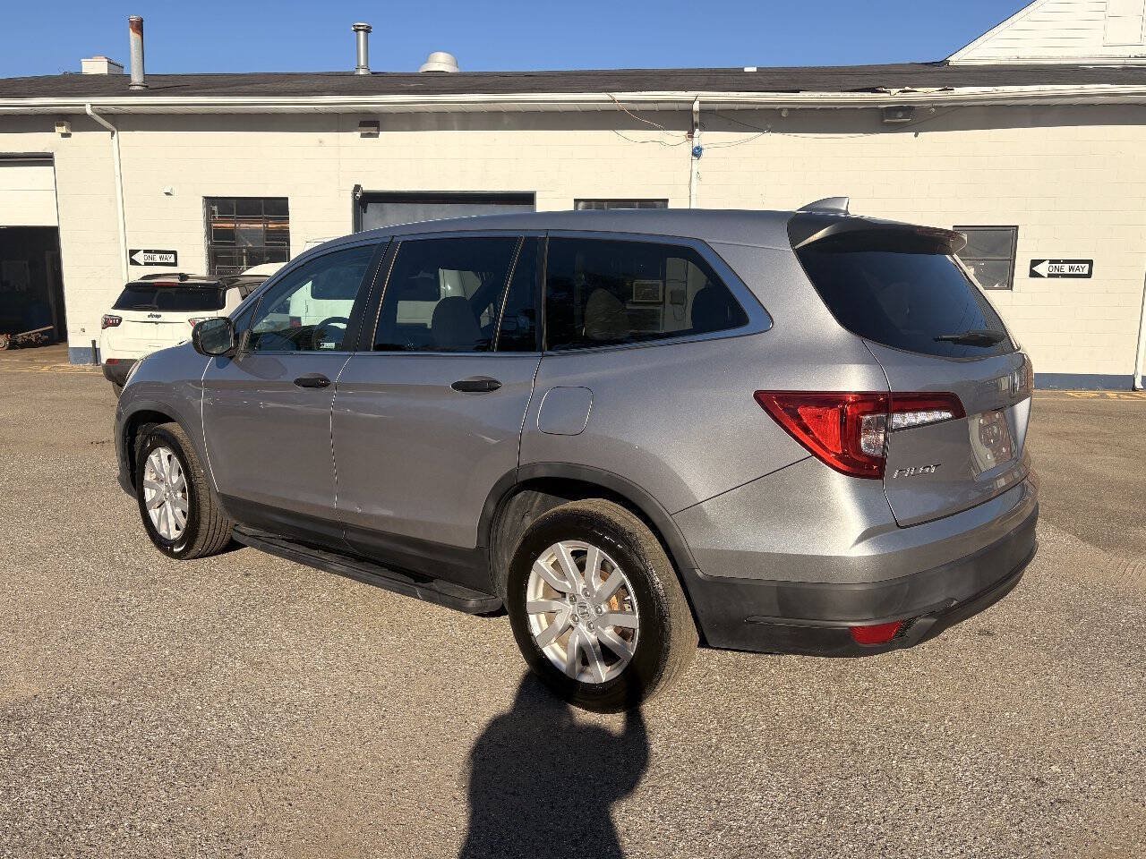 Used 2019 Honda Pilot LX image 10