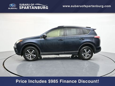 Used 2018 Toyota RAV4 XLE image 4