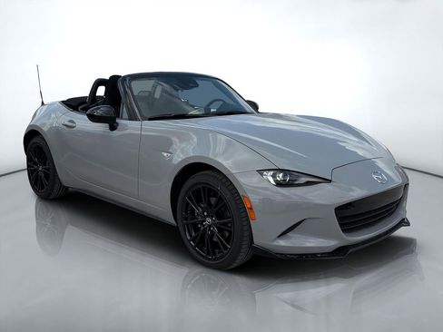 New 2026 MAZDA MX-5 Miata Club w/ Interior Package RWD image 3