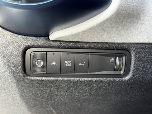 New 2026 Chevrolet Equinox EV LT image 20