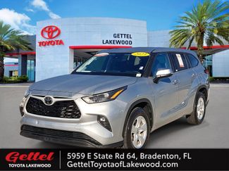 Certified 2023 Toyota Highlander LE video 1