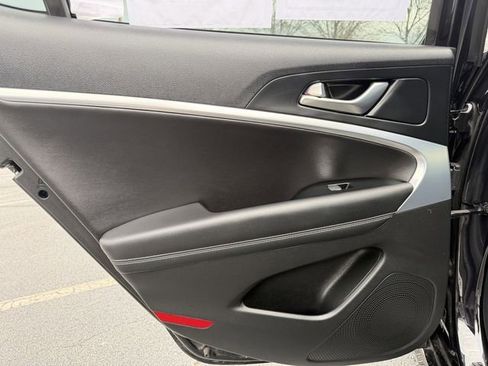 Used 2023 Genesis G70 2.0T RWD image 25