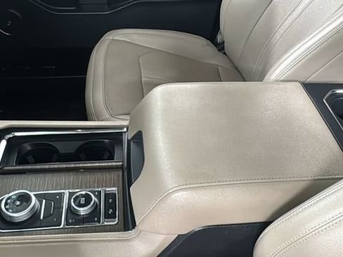 Used 2024 Ford Expedition Max Limited image 36
