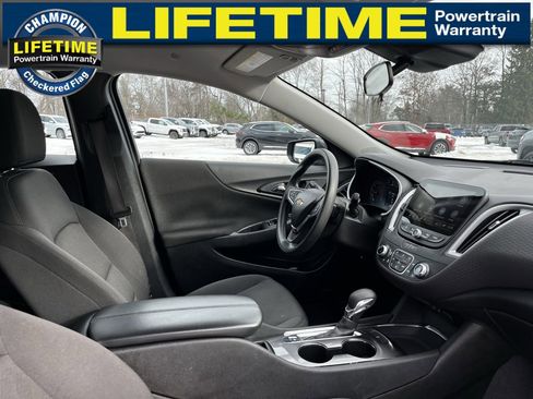 Used 2023 Chevrolet Malibu LT image 37
