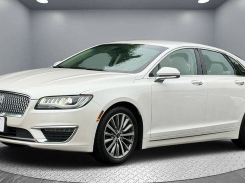 Used 2020 Lincoln MKZ AWD w/ Convenience Package image 3