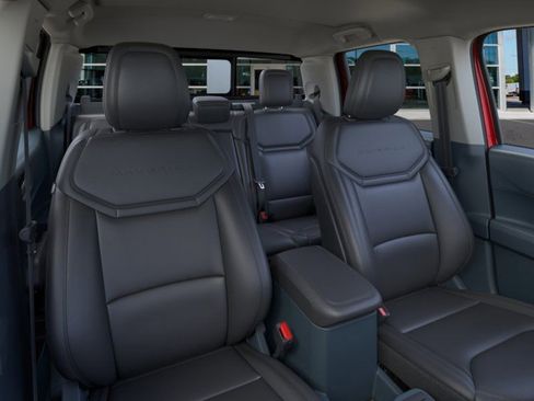 New 2026 Ford Maverick Lariat w/ Black Appearance Package image 10