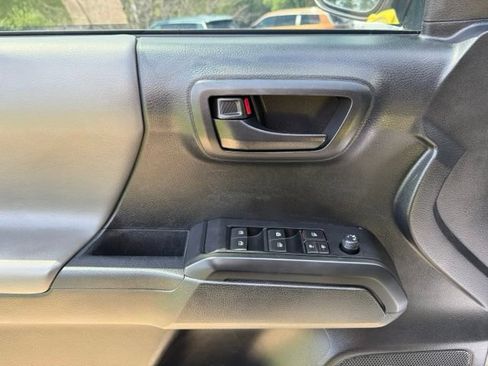 Used 2019 Toyota Tacoma SR w/ SR Convenience Package RWD image 16