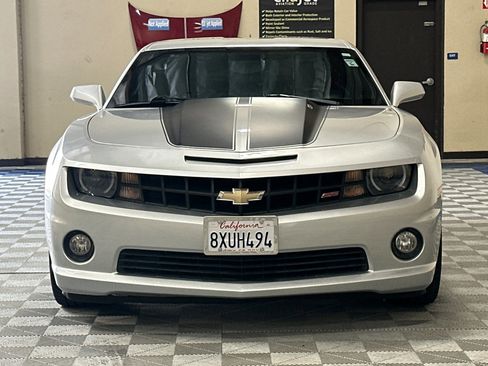 Used 2010 Chevrolet Camaro SS w/ RS Package RWD image 9