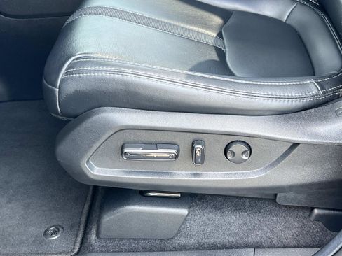 Used 2024 Honda Pilot Touring image 19