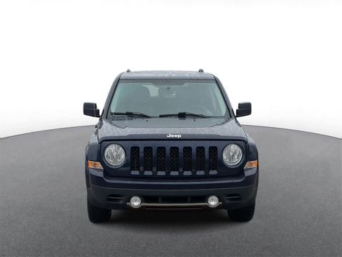 Used 2016 Jeep Patriot High Altitude image 3