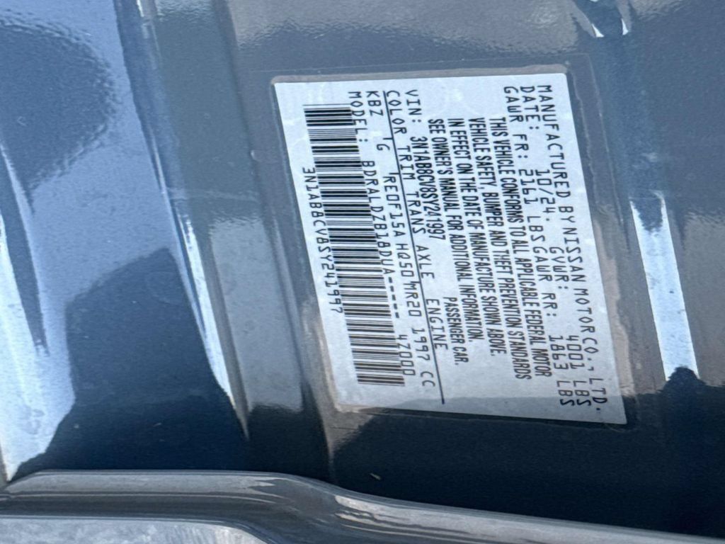 Used 2025 Nissan Sentra SV FWD image 31