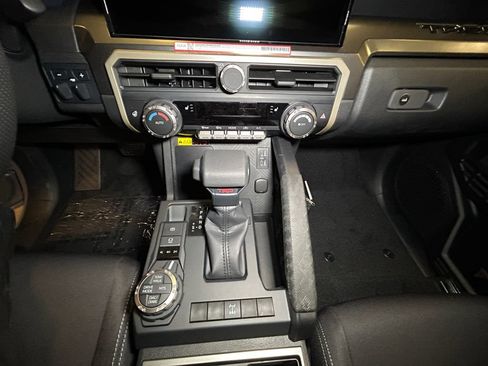 New 2026 Toyota Tacoma TRD Off-Road AWD/4WD image 11