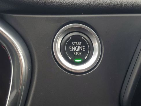 Used 2021 Chevrolet Blazer LT image 19