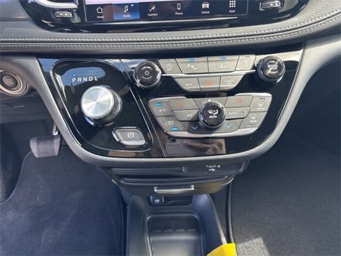 New 2026 Chrysler Pacifica Select image 16