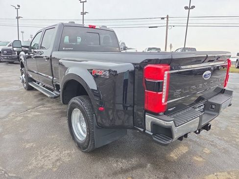 Used 2025 Ford F350 Lariat image 4