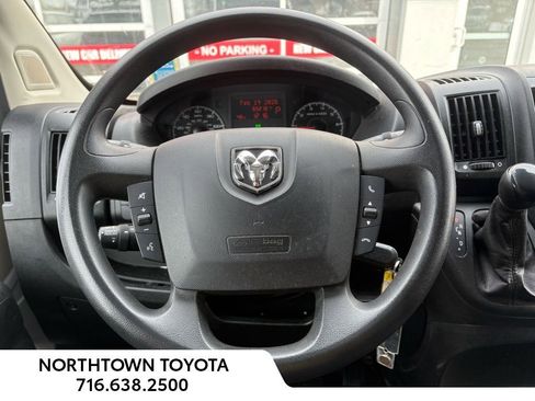 Used 2020 RAM ProMaster 2500 w/ Interior Convenience Group image 7