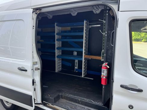 Used 2019 Ford Transit 250 148 High Roof RWD image 39