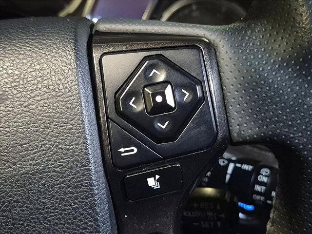Used 2021 Toyota 4Runner TRD Off-Road Premium w/ Moonroof Package AWD/4WD image 11