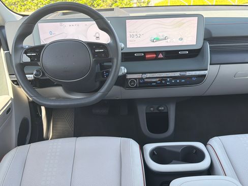 Certified 2024 Hyundai Ioniq 5 Limited RWD image 23