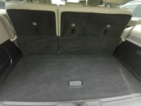 Used 2022 Jeep Wagoneer Series III w/ Flexible Seating Group image 16