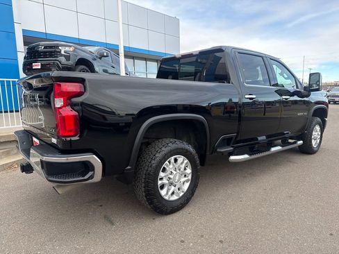 Used 2020 Chevrolet Silverado 2500 LTZ w/ LTZ Convenience Package image 4