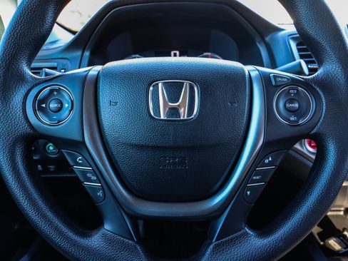 Used 2019 Honda Ridgeline RT image 11