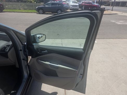 Used 2014 Ford C-MAX SEL w/ Equipment Group 302A FWD image 10