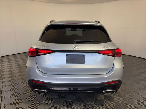 Used 2023 Mercedes-Benz GLC 300 4MATIC image 5