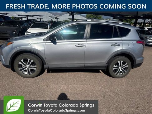 Used 2016 Toyota RAV4 LE AWD/4WD image 4