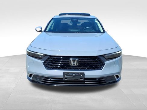 Used 2024 Honda Accord Touring image 2