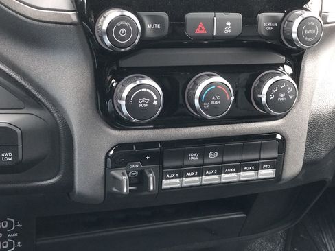 New 2026 RAM 3500 Tradesman w/ Chrome Appearance Group image 28