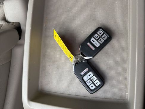 Used 2014 Honda Odyssey EX-L image 29