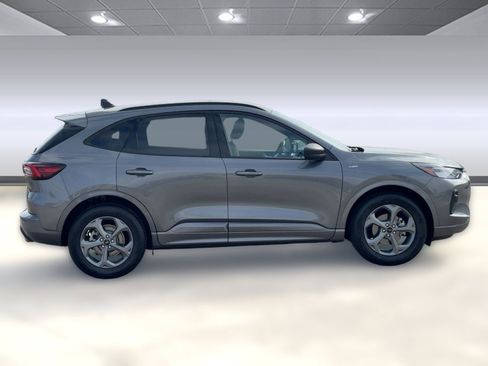 Used 2023 Ford Escape ST-Line image 8