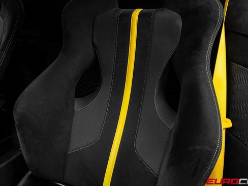 Used 2020 Ferrari 488 Pista Coupe RWD image 52