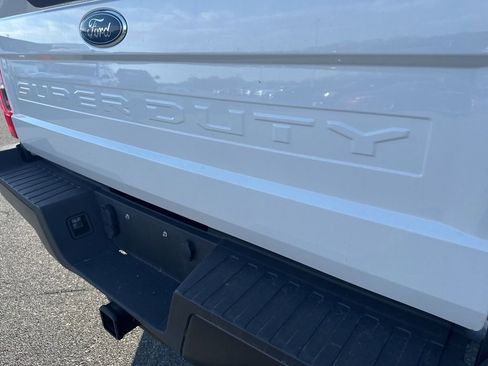 Used 2021 Ford F250 XL w/ Power Equipment Group image 7