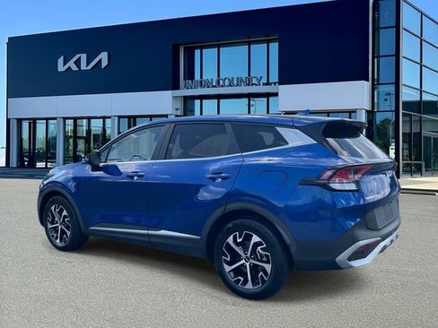 Certified 2023 Kia Sportage EX FWD image 4