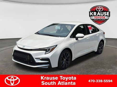 New 2026 Toyota Corolla SE FWD image 3