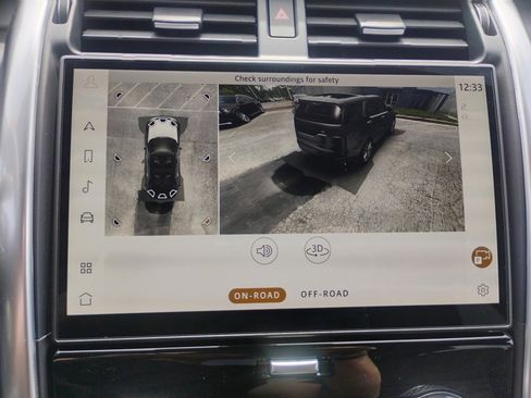 New 2026 Land Rover Discovery Limited Edition AWD/4WD image 19