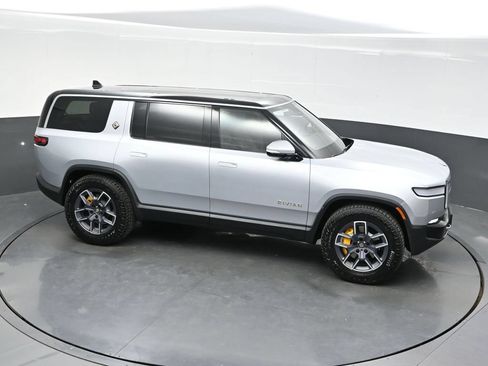 Used 2023 Rivian R1S Adventure AWD/4WD image 40