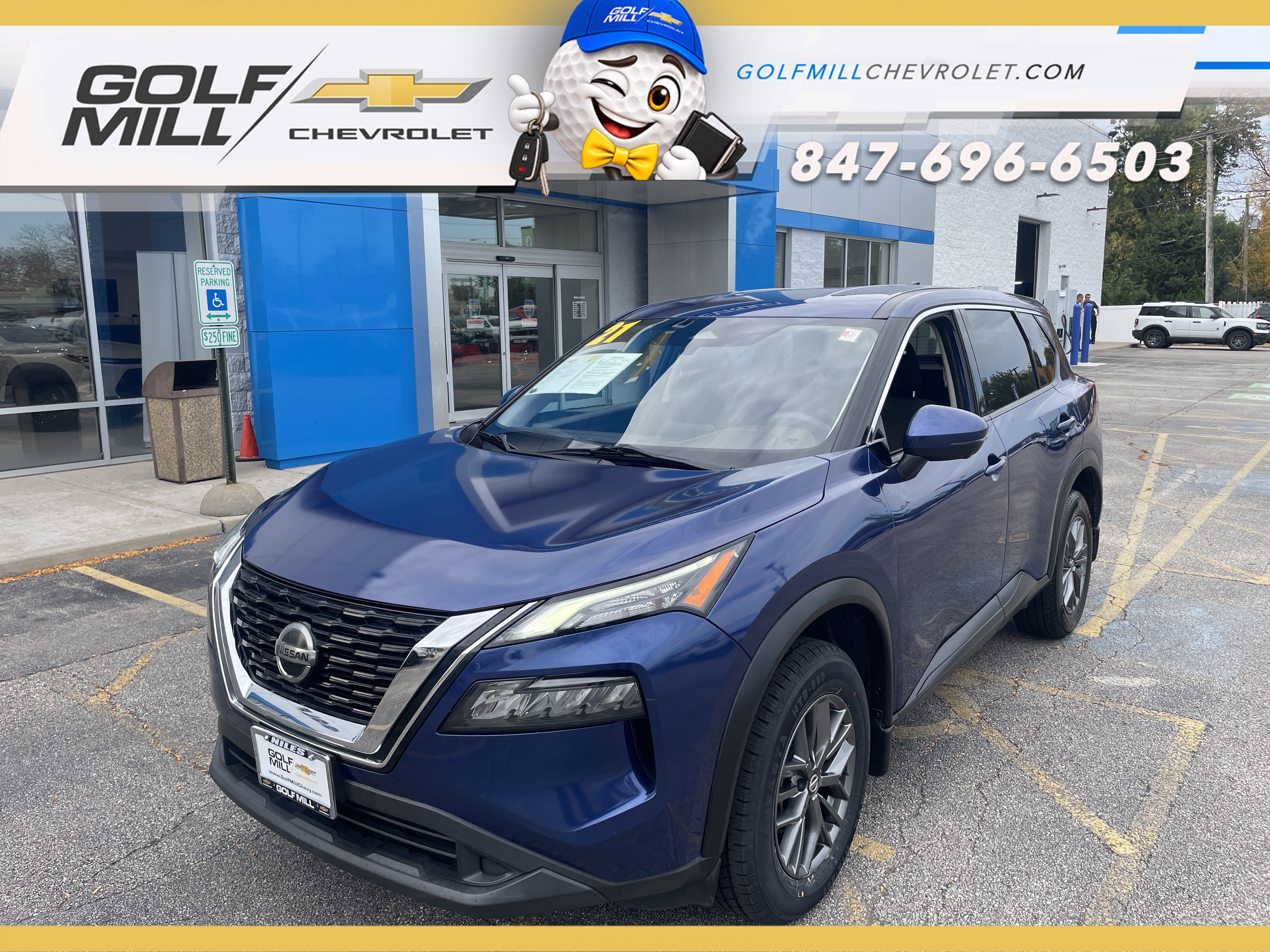 Used 2021 Nissan Rogue SV AWD/4WD image 1