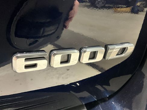 Used 2023 Cadillac Escalade ESV Premium Luxury Platinum w/ LPO, Radiant Package image 10