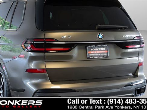 Used 2023 BMW X7 xDrive40i w/ M Sport Package AWD/4WD image 78
