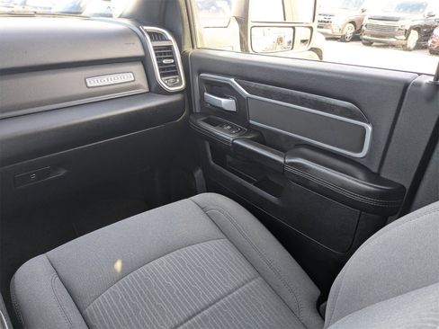 Used 2024 RAM 2500 Big Horn image 17