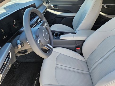 Certified 2024 Hyundai Sonata SEL image 9